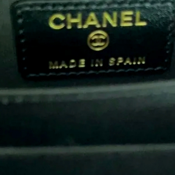 BNIB NEW! Authentic CHANEL Caviar Black Quilted Boy Zip Around Coin ZIPPY WALLET - Picture 6 of 12